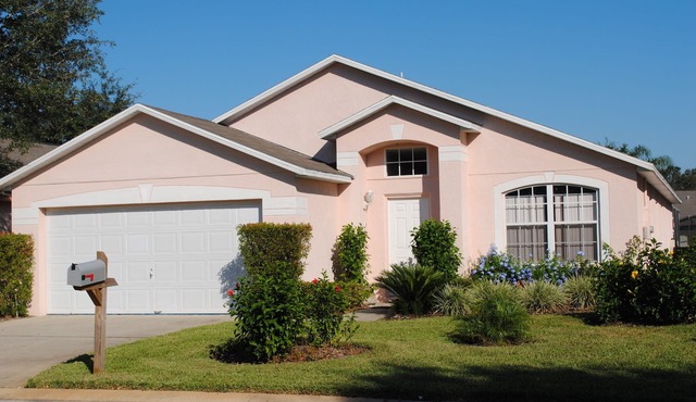 Luxury Villa with Private Pool 8 miles from Disney & near golf