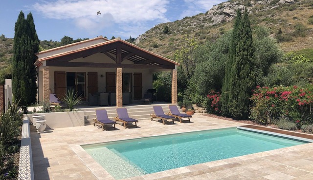 Luxury villa with private pool, peaceful, ancient wine village, close to sea