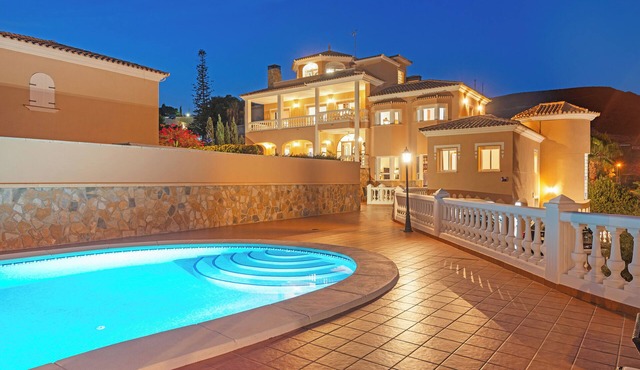 Luxury villa with sea view, with Swimming pool