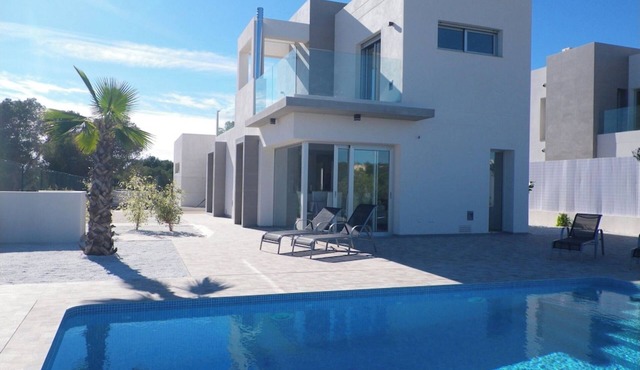 LUXURY VILLA WITH SEA VIEW CLOSE TO BEACHES AND GOLF COURSES