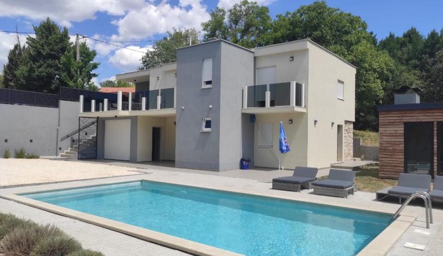Luxury Villa With Swimming pool A&N