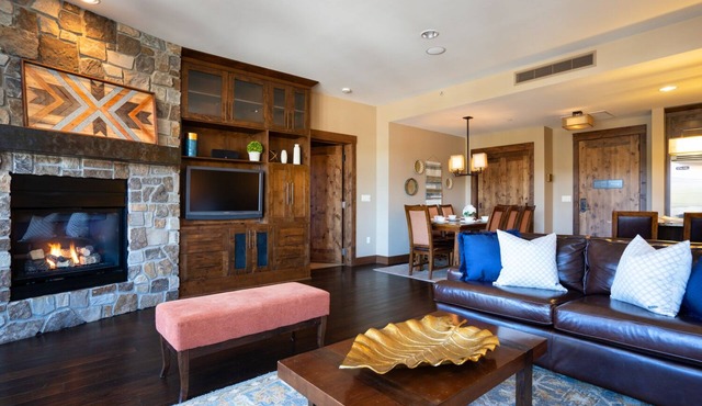 Luxury Village at Northstar Residence w/Ski Valet - Northstar Lodge 304