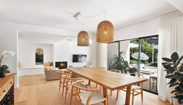 Luxury Villas Balmoral Luxe Escape (Walk to Beach)