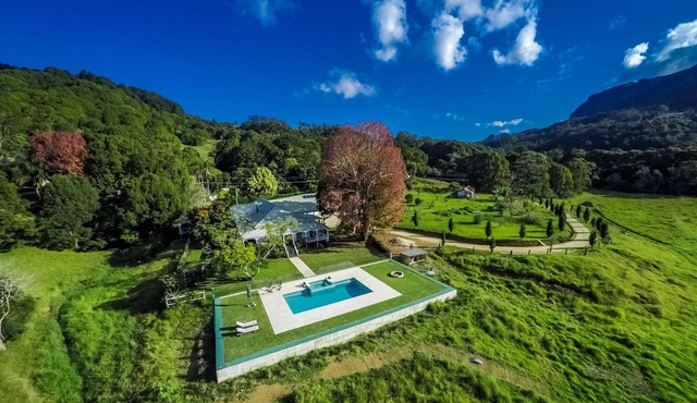 Luxury Villas Hillview Homestead (Pet Friendly)