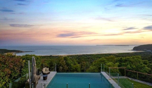 Luxury Villas Kalani at Killcare (Walk to the beach)