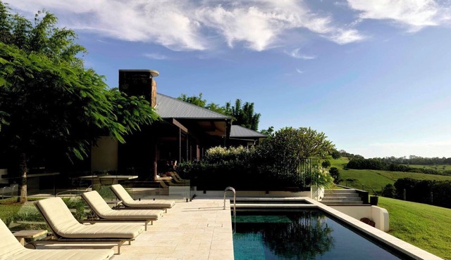 Luxury Villas Luana Estates - Hawaiian opulence & views