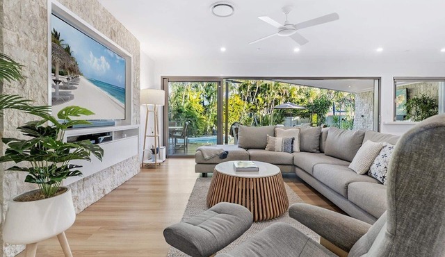 Luxury Villas Mermaid Retreat (Heated Pool)