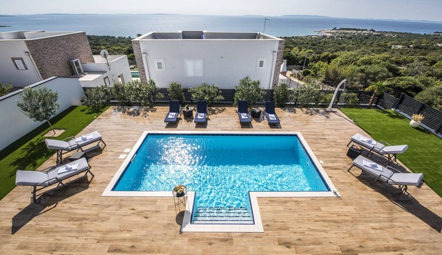 Luxury Villas Royal II with Private Pool