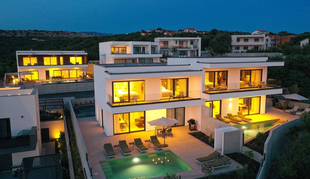 Luxury villas Sunrise & Sunset