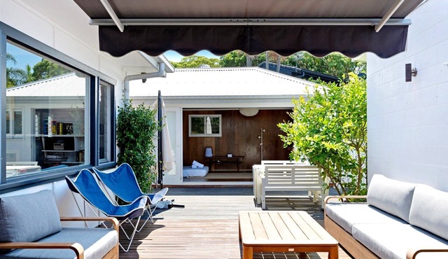 Luxury Villas The Beach House at Bouddi (Walk to the beach)