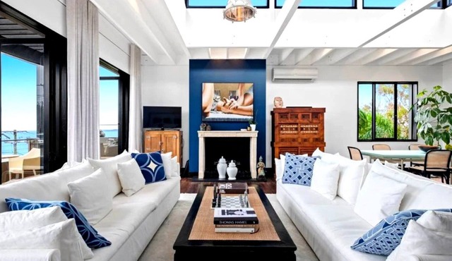 Luxury Villas Tommy’s at Killcare (Walk to the beach)