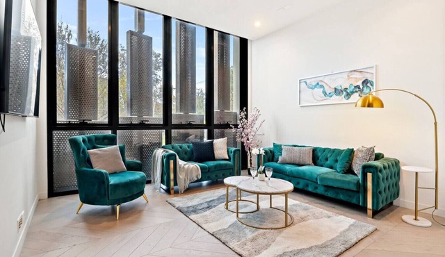Luxury VIP 4-Bedroom Townhouse in Port Melbourne