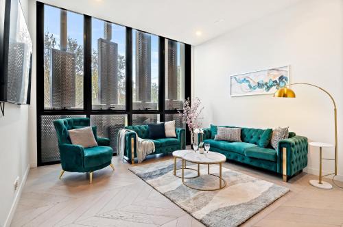 Luxury VIP 4-Bedroom Townhouse in Port Melbourne