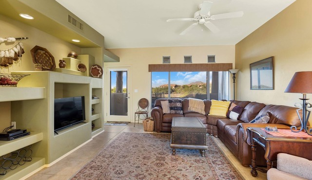 Luxury Vistoso Resort Casita overlooking Nature Preserve-VIEWS! Heated pool, spa