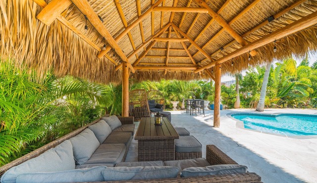 Luxury Water Front Villa!