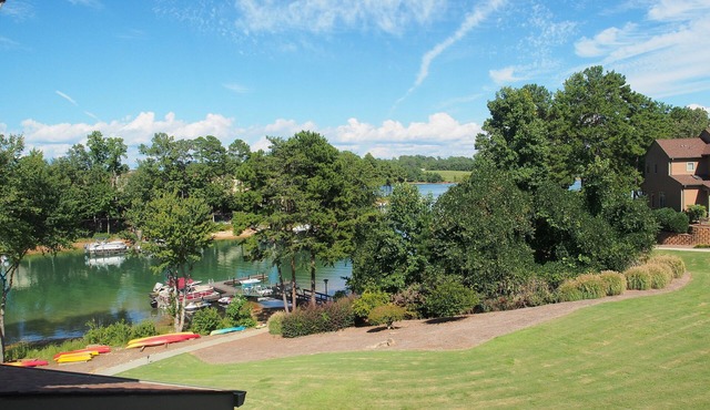 Luxury Water Front Town Home On Picturesque Lake Keowee