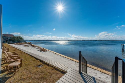 Luxury Waterfront Cabin 10 Located Near the Road