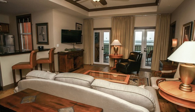 Luxury Waterfront Condo in Historic Apalachicola #307