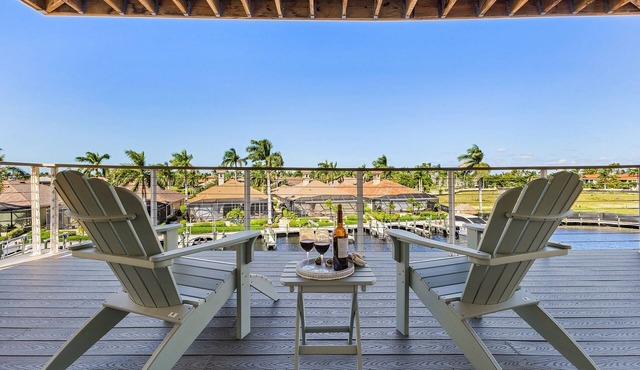 Luxury Waterfront Escape with Multi-Level Views & Gulf Access – The Sand Dollar