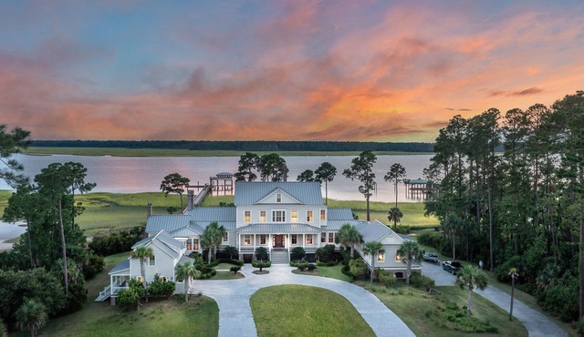 Luxury Waterfront Estate Near Hilton Head Island!