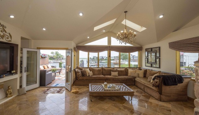 LUXURY WATERFRONT HOME! BEAUTIFUL SUNRISE!