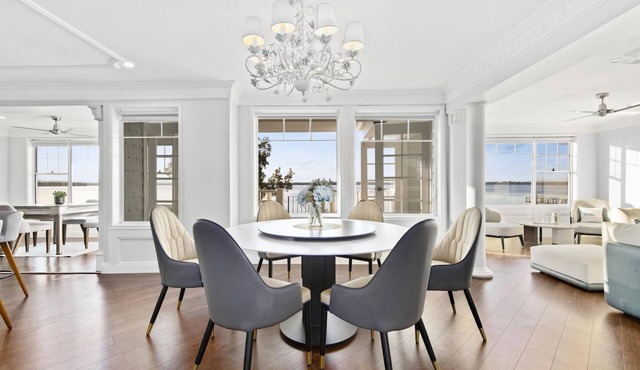 Luxury Waterfront Holiday Home