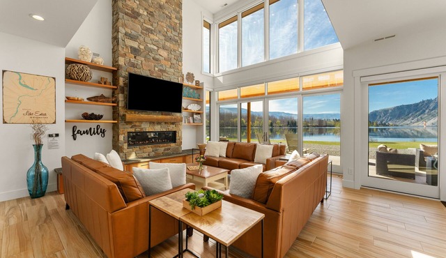 Luxury Waterfront Home with Views, SUP, Firepit and Shared Dock!