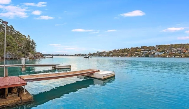 Luxury Waterfront Retreat | 4BR with Double Jetty & Entertainment