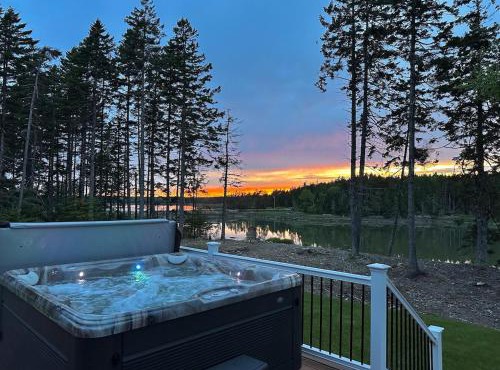 Luxury Waterfront Retreat with Hot Tub Near Acadia