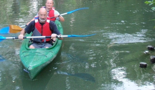 Luxury waterfront villa with 4 bedrooms, sleeps 9, ideal for families