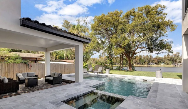 Luxury Waterfront Villa w/ Pool, Jacuzzi