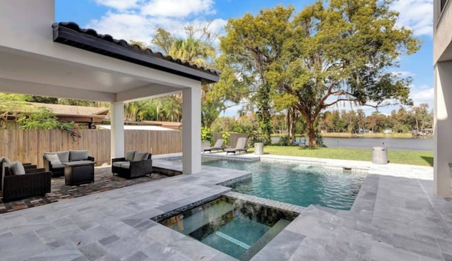 Luxury Waterfront Villa w/Pool, Jacuzzi