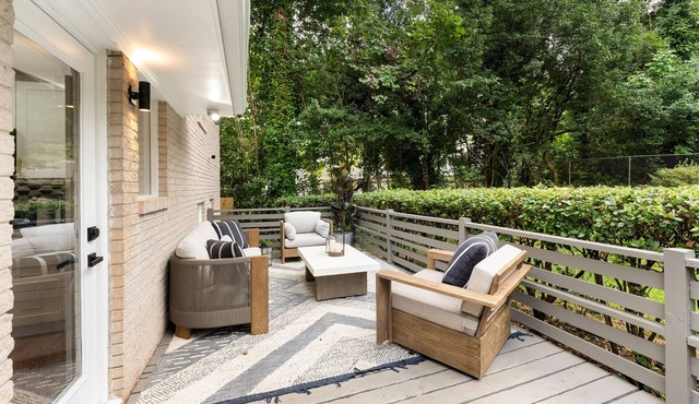 Luxury West Atlanta Modern Home mins from Down/Mid-Town Fully Stocked!