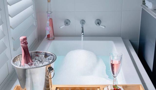 Luxury Wine Country House at Huntlee - pet friendly!