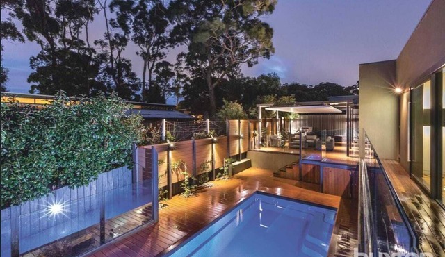 Luxury with great views and a pool