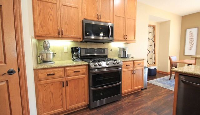 Luxury With Spectacular Views 5 miles from Mayo