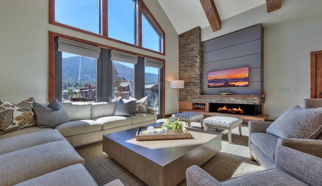LuxuryÂ 4br Steps From Heavenly Village & Gondola 4 Bedroom Condo by RedAwning