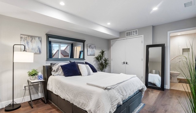 LuxuryDenver 750 Sq. Ft. Private Suite + Hot Tub - Downtown Denver