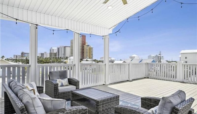 LuxuryTownhouse, Short walk to the beach great for families spring/summer open