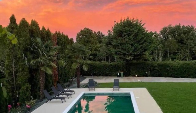 Luxus Apartment mit Privaten Pool