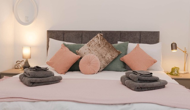 Luxy PropertynA luxury House for live