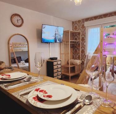 Luxy Room