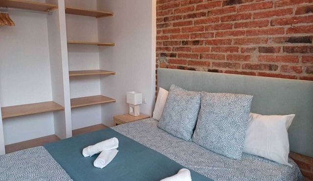 LV 22 Apartment near Barcelona beach - 2 bedrooms with double bed
