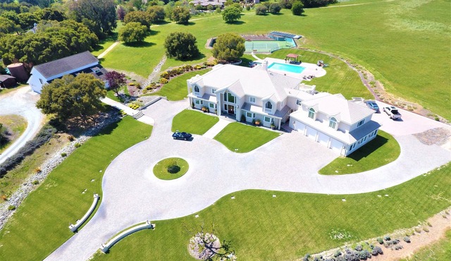 Lx28 Tuscany estate concourse d elegance 30 day minimum