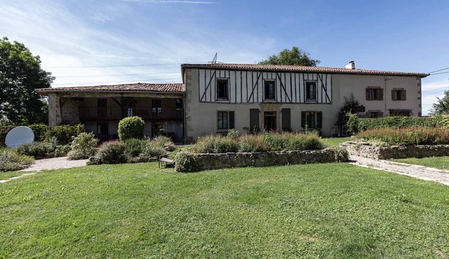 Lxury French farmhouse with pool