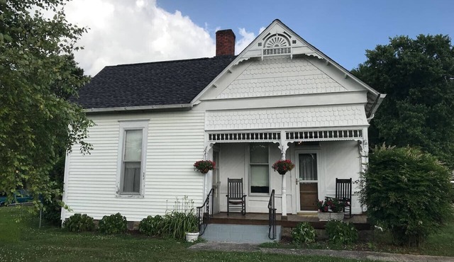 Lynchburg Getaway walking distance 2 Jack Daniel’s