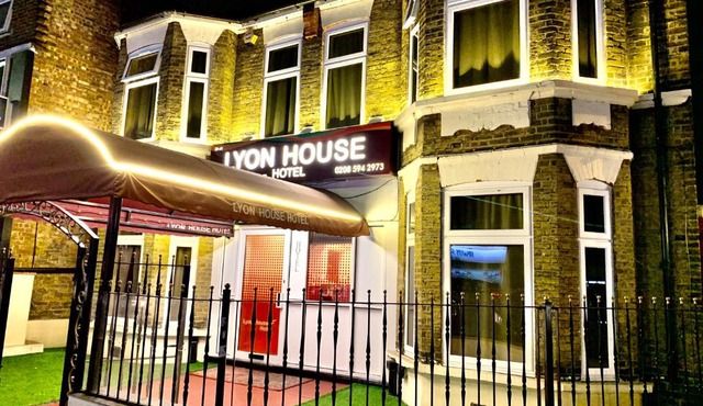 Lyon House Hotel