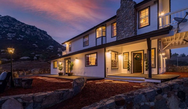 Lyons Peak Shared Home - San Diego Gem!