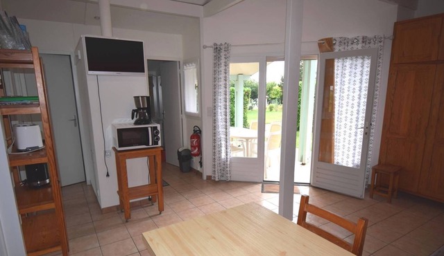 Mésange - Village de 10 gîtes, style chalets en pin