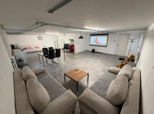 Möblierte Studiowohnung 65 m2 Wohnfläche mit Kostenlosen Endreinigung